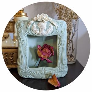 ✨Vintage Tiffany's blue Frame